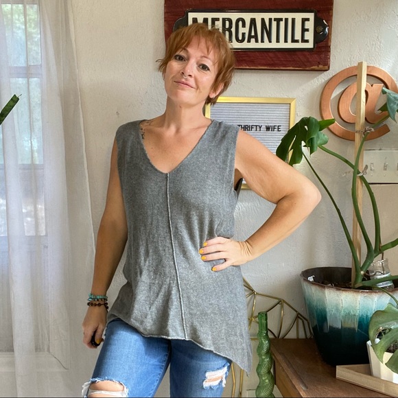 Cantoo Sweaters - Cantoo asymmetrical Gray Cotton / Viscose Blend Knit Sleeveless Sweater Medium